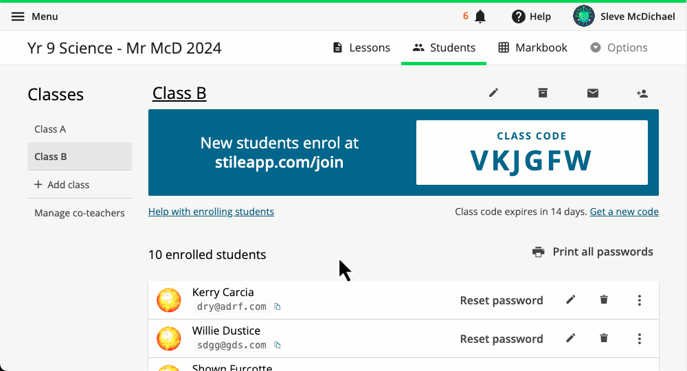 2021Students-MoveStudent.gif